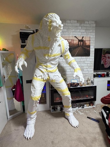 Massive life size - massive, 6’9”
