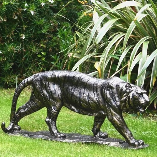 Small tiger garden sculpture