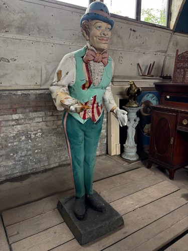 Life size waiter statue - life,