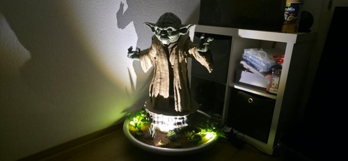 Life size master yoda - life, led