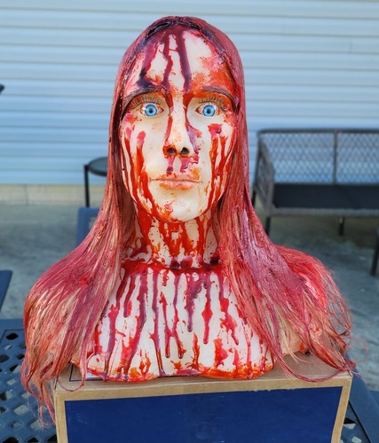 Carrie white scale bust - 1:1,