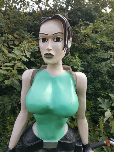 Life size model - size,